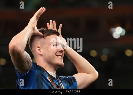 Dublin, Irland. Mai 2024. Emil Holm aus Atalanta feiert nach dem Sieg im UEFA Europa League-Spiel 3-0 im Aviva-Stadion in Dublin. Der Bildnachweis sollte lauten: Jonathan Moscrop/Sportimage Credit: Sportimage Ltd/Alamy Live News Stockfoto