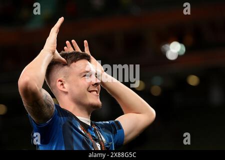 Dublin, Irland. Mai 2024. Emil Holm aus Atalanta feiert nach dem Sieg im UEFA Europa League-Spiel 3-0 im Aviva-Stadion in Dublin. Der Bildnachweis sollte lauten: Jonathan Moscrop/Sportimage Credit: Sportimage Ltd/Alamy Live News Stockfoto