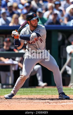 Kansas City, MO, USA. Mai 2024. Matt Vierling (8) spielt im Kauffman Stadium in Kansas City, MO gegen die Kansas City Royals. David Smith/CSM/Alamy Live News Stockfoto