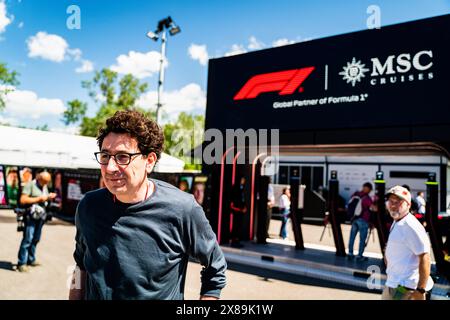 Imola, Italien. Mai 2024. Mattia Binotto, ehemaliger Ferrari-Teamchef, ist beim Formel 1 MSC Cruises Grand Prix von Made in Italy und Emilia Romagna im Fahrerlager zu sehen. (Foto: Luca Martini/SOPA Images/SIPA USA) Credit: SIPA USA/Alamy Live News Stockfoto