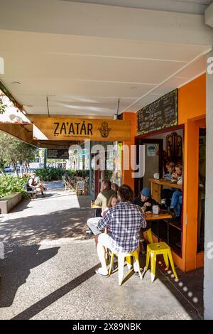 Stadtzentrum von Bellingen, Restaurant Zaatar im Nahen Osten in der Hyde Street, regionales New South Wales, Australien Stockfoto