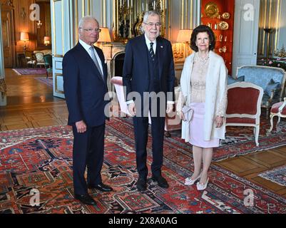 Stockholm, Schweden. Mai 2024. König Carl Gustaf und Königin Silvia von Schweden empfangen den österreichischen Präsidenten Alexander Van der Bellen am 23. Mai 2024 im Königspalast in Stockholm, Schweden. Foto: Claudio Bresciani/TT/Code 10090 Credit: TT News Agency/Alamy Live News Stockfoto
