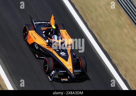 05 HUGHES Jake (gbr), NEOM McLaren Formula E Team, Nissan e-4ORCE 04, Aktion beim Shanghai ePrix 2024, 8. Treffen der ABB FIA Formel E Weltmeisterschaft 2023-24, auf dem Shanghai International Circuit vom 24. Bis 26. Mai 2024 in Shanghai, China - Foto Frédéric Le Floc'h / DPPI Stockfoto