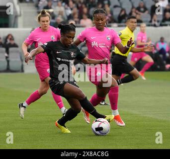 23. Mai 2024: NWSL – National Women's Soccer League – Angel City FC-Verteidigerin Jasmyne Spencer hält sie cool, während sie den Ball in der ersten Spielhälfte kontrolliert. Angel City FC und der San Diego Wave FC spielten zu einem spannenden Ergebnis ohne Ergebnis, BMO Stadium, Los Angeles, CA, USA, Mai 2023.Credit Image cr Scott Mitchell/ZUMA Press (Credit Image: © Scott Mitchell/ZUMA Press Wire) NUR REDAKTIONELLE VERWENDUNG! Nicht für kommerzielle ZWECKE! Stockfoto