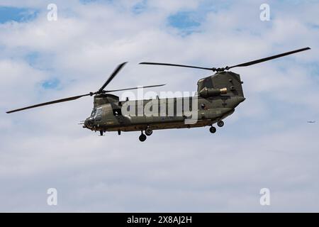 FAIRFORD/DEUTSCHLAND - vom 13. Juli 2018: die Royal Air Force CH-47 Chinook HC6 ZH 891 Transporthubschrauber Display für RIAT Royal International Air Tatto Stockfoto