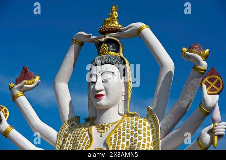 Porträt, achtzehnarmige Guanyin-Statue, buddhistischer Tempel Wat Plai Laem, Koh Samui, Thailand, Asien Stockfoto