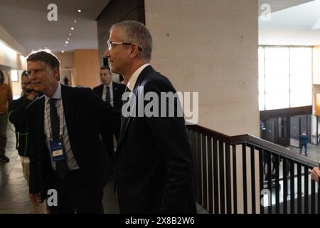 Barcelona, Spanien. Mai 2024. Claro, aqu' tienes las traduccionesder Gouverneur der Bank von Spanien nimmt an den Treffen des Cercle d'Economia in Barcelona Teil, die mit Pedro S‡nchez zusammenfallen. El gobernador del Banco de Espa-a asiste a las reuniones del 'Cercle d'Economia' en Barcelona, coincidiendo con Pedro S‡nchez. Auf dem Bild: Pablo Hern‡ndez de Cos News Politics -Barcelona, Spanien Freitag, 24. Mai 2024 (Foto: Eric Renom/LaPresse) Credit: LaPresse/Alamy Live News Stockfoto