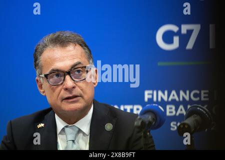 Stresa, Italien. Mai 2024. Joachim Nagel, Präsident der Deutschen Bundesbank, während einer Pressekonferenz im Rahmen der G7-Finanzminister. Italien führt in diesem Jahr den Vorsitz der Gruppe der Sieben wichtiger westlicher Industrienationen. Quelle: Hannes P. Albert/dpa/Alamy Live News Stockfoto