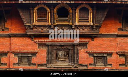 Holzschnitzerei Details auf Mul Chowk, Patan Darbar Square, Patan, Kathmandu, Nepal. Stockfoto