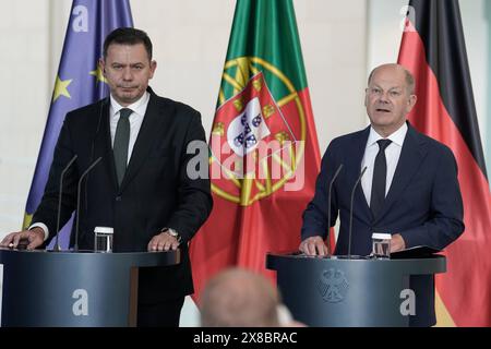 Berlin, Deutschland 24. Mai 2024: Begrüßung des Ministerpräsidenten der Republik Portugal - 24.05.2024 im Bild: v.li.: Luis Montenegro, Ministerpräsident der Portugiesischen Republik, Bundeskanzler Olaf Scholz SPD *** Berlin, Deutschland 24 Mai 2024 Begrüßung des Ministerpräsidenten der Republik Portugal 24 05 2024 Bild links Luis Montenegro, Premierminister der Portugiesischen Republik, Bundeskanzler Olaf Scholz SPD Copyright: xFotostandx/xReuhlx Stockfoto