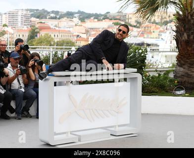 24. Mai 2024, Cannes, Cote D'azur, Frankreich: DAMIEN BONNARD posiert während des Fotoaufrufs „Niki“ beim 77. Jährlichen Filmfestival von Cannes im Palais des Festivals in Cannes (Foto: © Mickael Chavet/ZUMA Press Wire) NUR ZUR REDAKTIONELLEN VERWENDUNG! Nicht für kommerzielle ZWECKE! Stockfoto