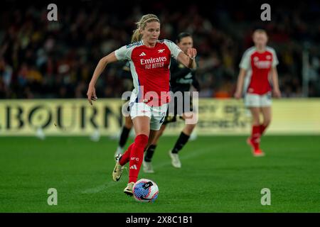 Melbourne, Australien. Mai 2024. Melbourne, Australien, 24. Mai 2024: Cloe Lacasse (24 Arsenal) dribbelt mit dem Ball während des Freundschaftsspiels der Global Football Week zwischen den A-League Women All-Stars und Arsenal im Marvel Stadium in Melbourne, Australien. (NOE Llamas/SPP) Credit: SPP Sport Press Photo. /Alamy Live News Stockfoto