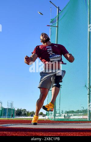 Johvi, Estland. Mai 2024. Moaaz Mohamed Ibrahim aus Katar tritt am 23. Mai 2024 im Diskuswerfen-Finale der Männer bei der World Athletics Continental Tour 2024 an. Quelle: Sergei Stepanov/Xinhua/Alamy Live News Stockfoto