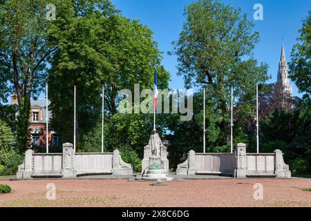 Valenciennes, Frankreich - 22. Juni 2020: Denkmal für die Toten des Krieges von 1914-1918, eröffnet im November 1924. Sie wurde von dem Architekten Henri Arm geschaffen Stockfoto