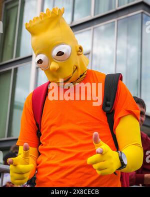 London, Großbritannien. Mai 2024. Bart Simpson ist da. MCM Comic Con kehrt dieses Wochenende zu Londons Excel zurück. Cosplayer, Anime-, Comics-, Spiele- und Filmfans treffen sich ab dem 24-26. Mai zu diesem großen dreitägigen Event. Quelle: Imageplotter/Alamy Live News Stockfoto