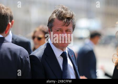 Marseille, Frankreich. Mai 2024. Christian Estrosi, Bürgermeister von Nizza (Frankreich), bei der Beerdigung zu sehen. Die Beerdigung von Jean-Claude Gaudin, ehemaliger Bürgermeister von Marseille seit einem Vierteljahrhundert, wurde am Donnerstag, dem 23. Mai, in Marseille begangen. Viele Persönlichkeiten, vor allem Politiker, kamen, um ihm Tribut zu zollen. (Foto: Denis Thaust/SOPA Images/SIPA USA) Credit: SIPA USA/Alamy Live News Stockfoto