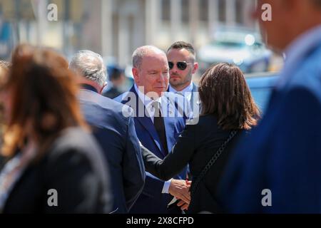 Marseille, Frankreich. Mai 2024. Albert II., Prinz von Monaco, bei der Beerdigung gesehen. Die Beerdigung von Jean-Claude Gaudin, ehemaliger Bürgermeister von Marseille seit einem Vierteljahrhundert, wurde am Donnerstag, dem 23. Mai, in Marseille begangen. Viele Persönlichkeiten, vor allem Politiker, kamen, um ihm Tribut zu zollen. (Foto: Denis Thaust/SOPA Images/SIPA USA) Credit: SIPA USA/Alamy Live News Stockfoto