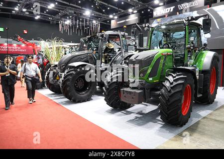 Bangkok, Thailand. Mai 2024. Die Veranstaltung Agritechnica Asia and Horti Asia 2024, die von der VNU gemeinsam mit der Deutschen Landwirtschaftsorganisation und dem Ministerium für Landwirtschaft und Genossenschaften (Thailand) organisiert wird, findet am 23. Mai 2024 in Bangkok, Thailand, statt. Bei der Veranstaltung werden Lösungen für Agrartechnik hervorgehoben, die den Herausforderungen gerecht werden, die für die Entwicklung der Landwirtschaft in den asiatischen Märkten wichtig sind (Foto: Adirach Toumlamoon/Pacific Press/SIPA USA) Credit: SIPA USA/Alamy Live News Stockfoto