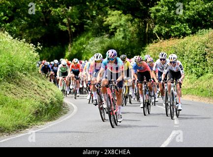 Mai 2024. Phase 1 der UCI Women's WorldTour Ford RideLondon Classique in Colchester. Die 159 km lange Etappe begann in Saffron Walden. Quelle: Peter Goding/Alamy Live News Stockfoto