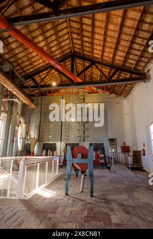 Das Innere des Museums für Reismuseum in Camarles (Tarragona, Katalonien, Spanien) ESP Interior del museo Centro de Interpretación del Arroz Stockfoto