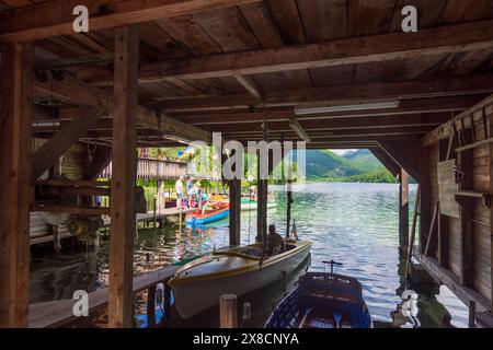 Lunz am See: Lunzer see, Bootsschuppen, Bootsverleih in Mostviertel, Niederösterreich, Niederösterreich, Österreich Stockfoto