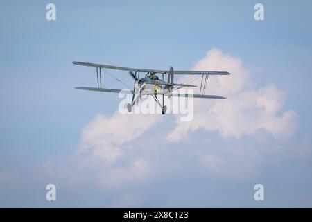 1934 Fairey Swordfish W5856, die am 12. Mai 2024 auf der Best of British Airshow in Shuttleworth durchgeführt wurde. Stockfoto