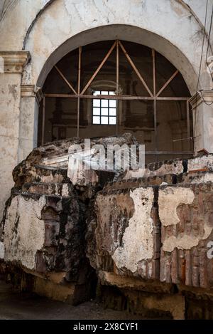 Ruinen der Kathedrale San José, die Kathedrale wurde 1773 durch das Santa Marta Erdbeben in Antigua, Guatemala zerstört Stockfoto