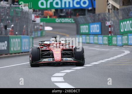 Monaco, Monaco. Mai 2024. Charles Leclerc von der Scuderia Ferrari während des Trainings vor dem F1 Grand Prix von Monaco am 24. Mai 2024 auf dem Circuit de Monaco in Monte-Carlo, Monaco. Quelle: Marco Canoniero/Alamy Live News Stockfoto