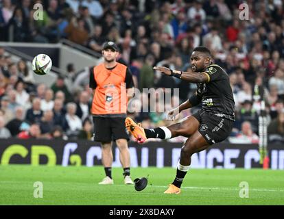 Tottenham Hotspur Stadium, London, Großbritannien. Mai 2024. Rugby-Finale im European Challenge Cup, Gloucester gegen Hollywoodbet Sharks; Siya Masuku von Hollywoodbet Sharks tritt in 28. Minute für 10-3 in Sharks um Credit: Action Plus Sports/Alamy Live News Stockfoto