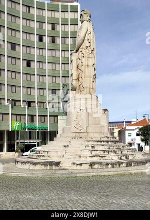 Denkmal für Antonio Jose de Almeida, Politiker, sechster Präsident Portugals, Seitenansicht, im Bezirk Areeiro, Lissabon, Portugal Stockfoto