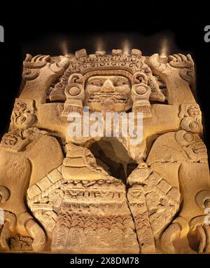 Tlaltecuhtli – aztekische Göttin oder Erdmonster, große mesoamerikanische Skulptur aus Tenochtitlan entdeckt 2006; Templo Mayor Museum, Mexiko-Stadt Stockfoto