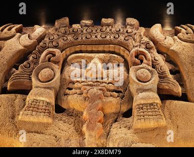 Tlaltecuhtli – aztekische Göttin oder Erdmonster, große mesoamerikanische Skulptur aus Tenochtitlan entdeckt 2006; Templo Mayor Museum, Mexiko-Stadt Stockfoto