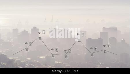 Bild eines Diagramms mit wechselnden Zahlen und Suchern über moderner Stadtlandschaft vor bewölktem Himmel Stockfoto