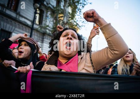 Buenos Aires, Argentinien. Mai 2024. Demonstranten nehmen am zweiten plurinationsmarsch für ein historisches Reparationsgesetz für Transvestiten und Transgender-Menschen Teil. (Foto: Santiago Oroz/SOPA Images/SIPA USA) Credit: SIPA USA/Alamy Live News Stockfoto