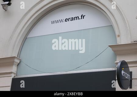 Bordeaux , Frankreich - 05 22 2024 : eram-Ladenschild, Text Fassade und Markenlogo, Vorderseite des Ladengeschäfts für Schuhe und Schuhe Stockfoto