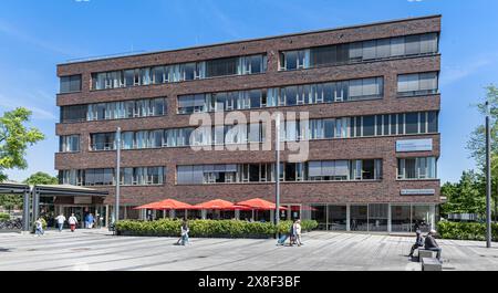 Hamburg, Deutschland. Mai 2024. Blick auf das Agaplesion Diakonieklinikum Hamburg im Stadtteil Eimsbüttel. Quelle: Markus Scholz/Markus Scholz/Picture Alliance/dpa/Markus Scholz/dpa/Alamy Live News Stockfoto