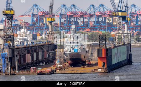 Hamburg, Deutschland. Mai 2024. Die Corvette Köln wird im Dock 10 der Werft Blohm Voss repariert. Quelle: Markus Scholz/Markus Scholz/Picture Alliance/dpa/Markus Scholz/dpa/Alamy Live News Stockfoto