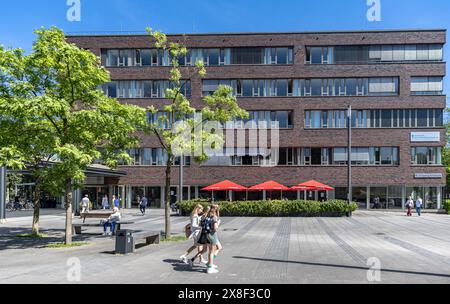 Hamburg, Deutschland. Mai 2024. Blick auf das Agaplesion Diakonieklinikum Hamburg im Stadtteil Eimsbüttel. Quelle: Markus Scholz/Markus Scholz/Picture Alliance/dpa/Markus Scholz/dpa/Alamy Live News Stockfoto