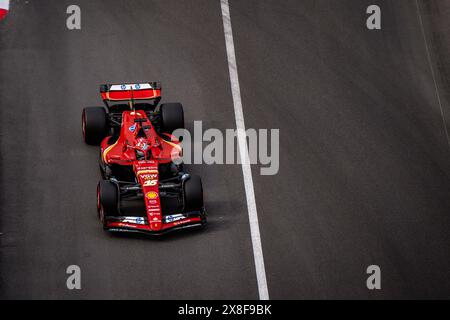 Monaco, Monaco. Mai 2024. Charles Leclerc (16), der Fahrer des Scuderia Ferrari HP F1-Teams aus Monegaskee, war während des zweiten freien Trainings beim Großen Preis von Monaco zu sehen. Quelle: SOPA Images Limited/Alamy Live News Stockfoto