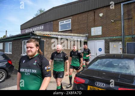 Seven Sisters, 11. Mai 2024. Seven Sisters gegen Pantyffynnon, League 5 West Central die Spieler der Seven Sisters starten. Stockfoto