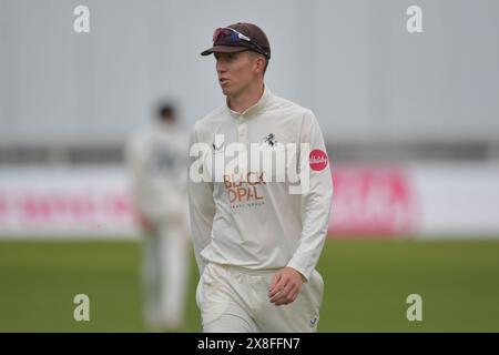 Canterbury, England. Mai 2024. Zak Crawley während des zweiten Tages der Vitality County Championship Division 1 zwischen dem Kent County Cricket Club und dem Essex County Cricket Club auf dem Spitfire Ground in St. Lawrence in Canterbury. Kyle Andrews/Alamy Live News. Stockfoto