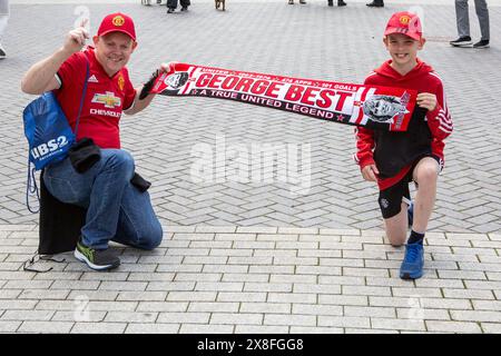 Manchester United Fans beim FA Cup Finale zwischen Manchester City und Manchester United im Wembley Stadium, London am Samstag, den 25. Mai 2024. (Foto: Mike Morese | MI News) Credit: MI News & Sport /Alamy Live News Stockfoto