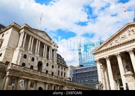 Die Bank of England, City of London UK, mit umliegenden Gebäuden einschließlich der Royal Exchange Stockfoto