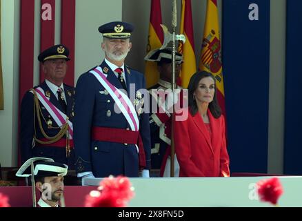 Oviuedo, Spanien. Mai 2024. Der spanische König Felipe VI. Und Königin Letizia während des spanischen Nationalwaffentages 2024 in Oviedo am Samstag, den 25. Mai 2024. Quelle: CORDON PRESS/Alamy Live News Stockfoto