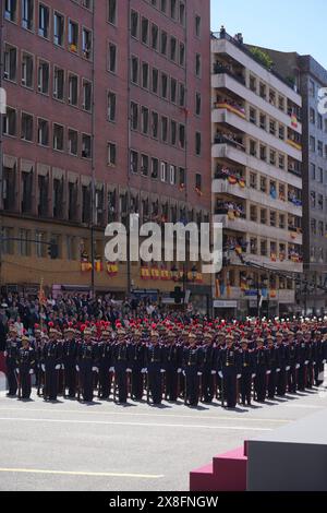 Oviuedo, Spanien. Mai 2024. Der spanische König Felipe VI. Und Königin Letizia während des spanischen Nationalwaffentages 2024 in Oviedo am Samstag, den 25. Mai 2024. Quelle: CORDON PRESS/Alamy Live News Stockfoto