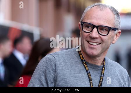 Monaco, Monaco. Mai 2024. Stefano Domenicali, CEO der Formel-1-Gruppe im Fahrerlager, bevor er am 25. Mai 2024 in Monte-Carlo, Monaco, beim Formel-1-Grand-Prix von Monaco trainierte. Quelle: Marco Canoniero/Alamy Live News Stockfoto