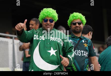 Pakistan Fans vor dem zweiten IT20-Spiel gegen England in Edgbaston, Birmingham. Bilddatum: Samstag, 25. Mai 2024. Stockfoto