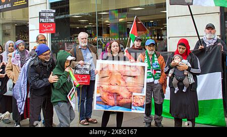 Glasgow, Schottland, Großbritannien. 25. Mai 2024: Palästinensische Barclays-Protest gegen den Völkermord fand auf der Argyle Street im Stadtzentrum statt. Credit Gerard Ferry /Alamy Live News Stockfoto