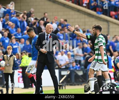 Hampden Park. Glasgow. Schottland, Großbritannien. Mai 2024. Celtic vs Rangers Scottish Cup Finale. Rangers Manager Philippe Clement argumentiert mit 4. Offiziellen Credit: eric mccowat/Alamy Live News Stockfoto