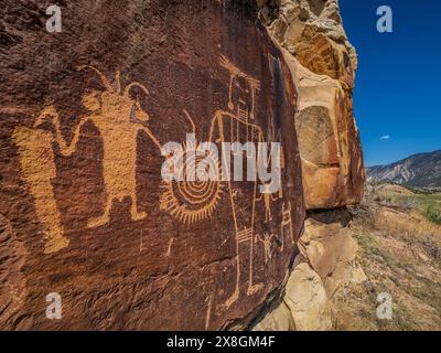 Felszeichnungen der Fremont-Indianer, McKee Spring, Island Park Road, Dinosaur National Monument, Vernal, Utah. Stockfoto